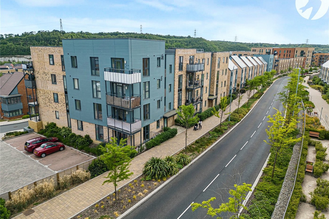 2 bedroom property for sale in Castle Hill | Robinson Jackson