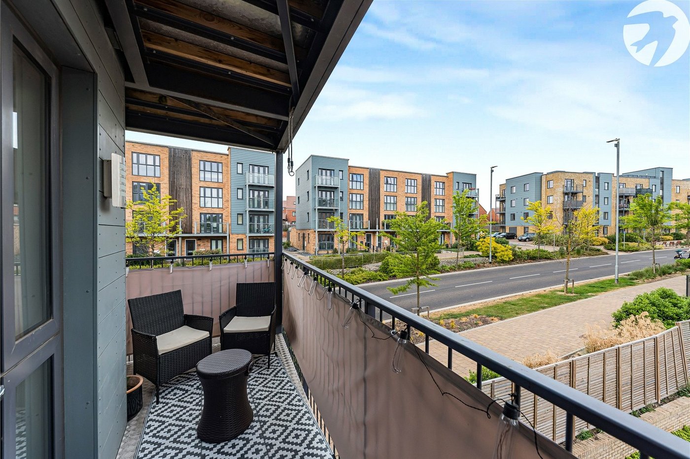 2 bedroom property for sale in Castle Hill | Robinson Jackson