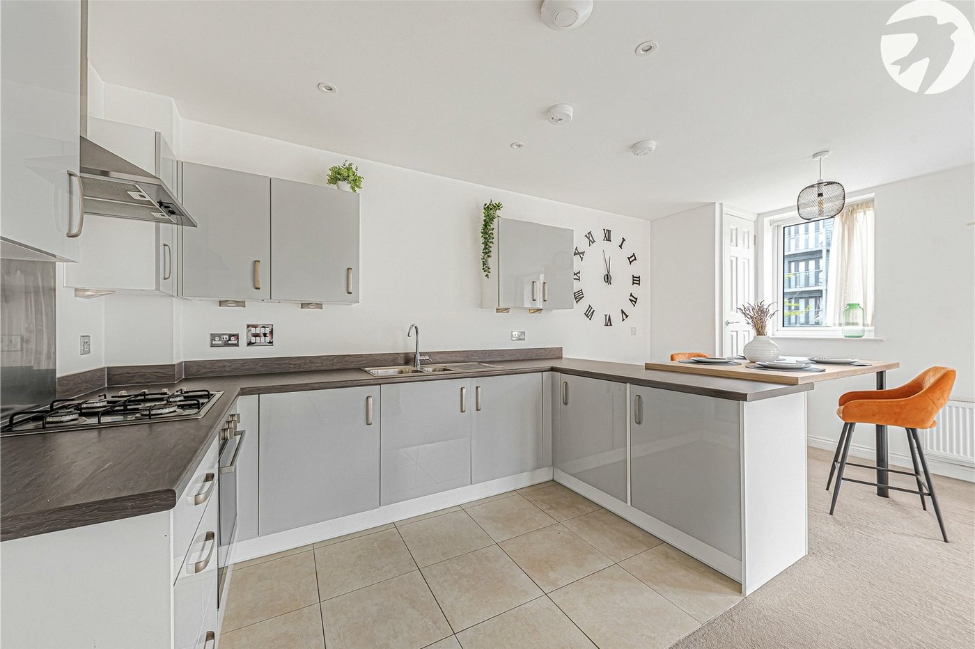 2 bedroom property for sale in Castle Hill | Robinson Jackson