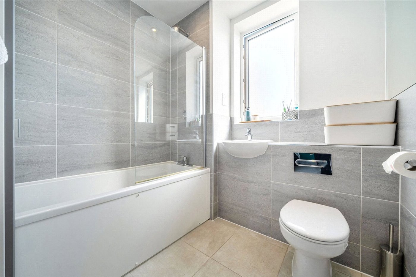 2 bedroom property for sale in Castle Hill | Robinson Jackson