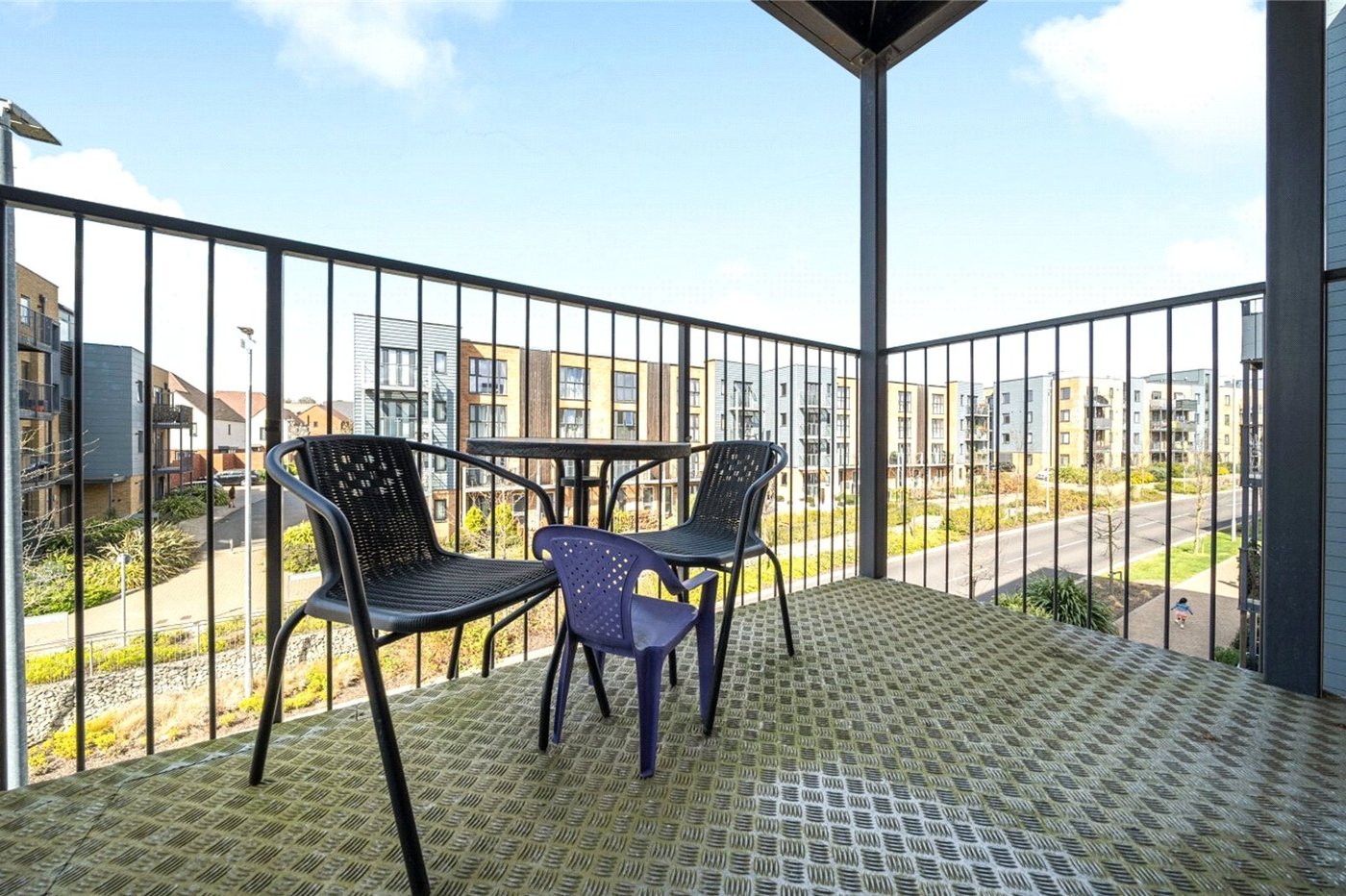 2 bedroom property for sale in Castle Hill | Robinson Jackson
