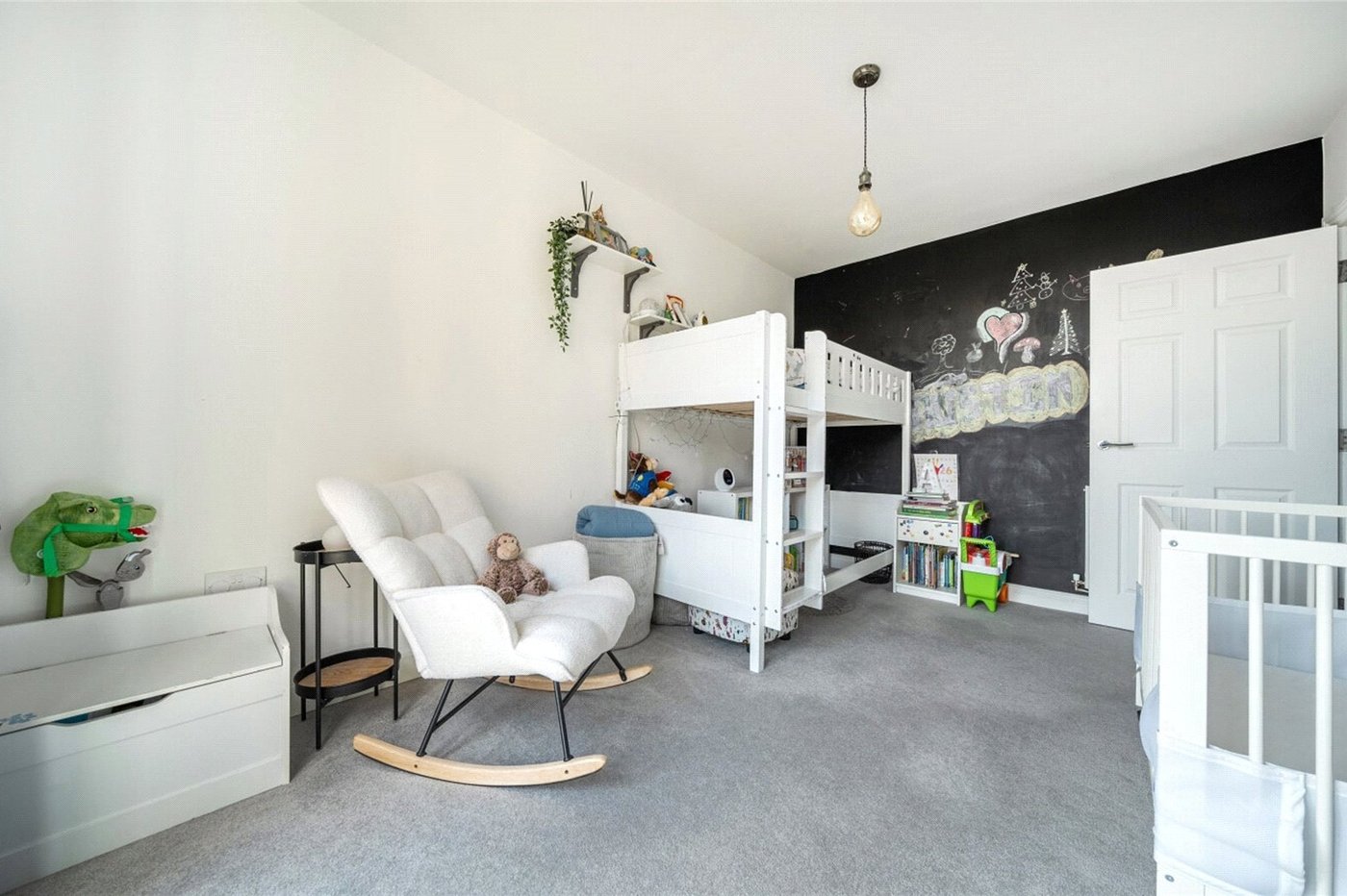 2 bedroom property for sale in Castle Hill | Robinson Jackson