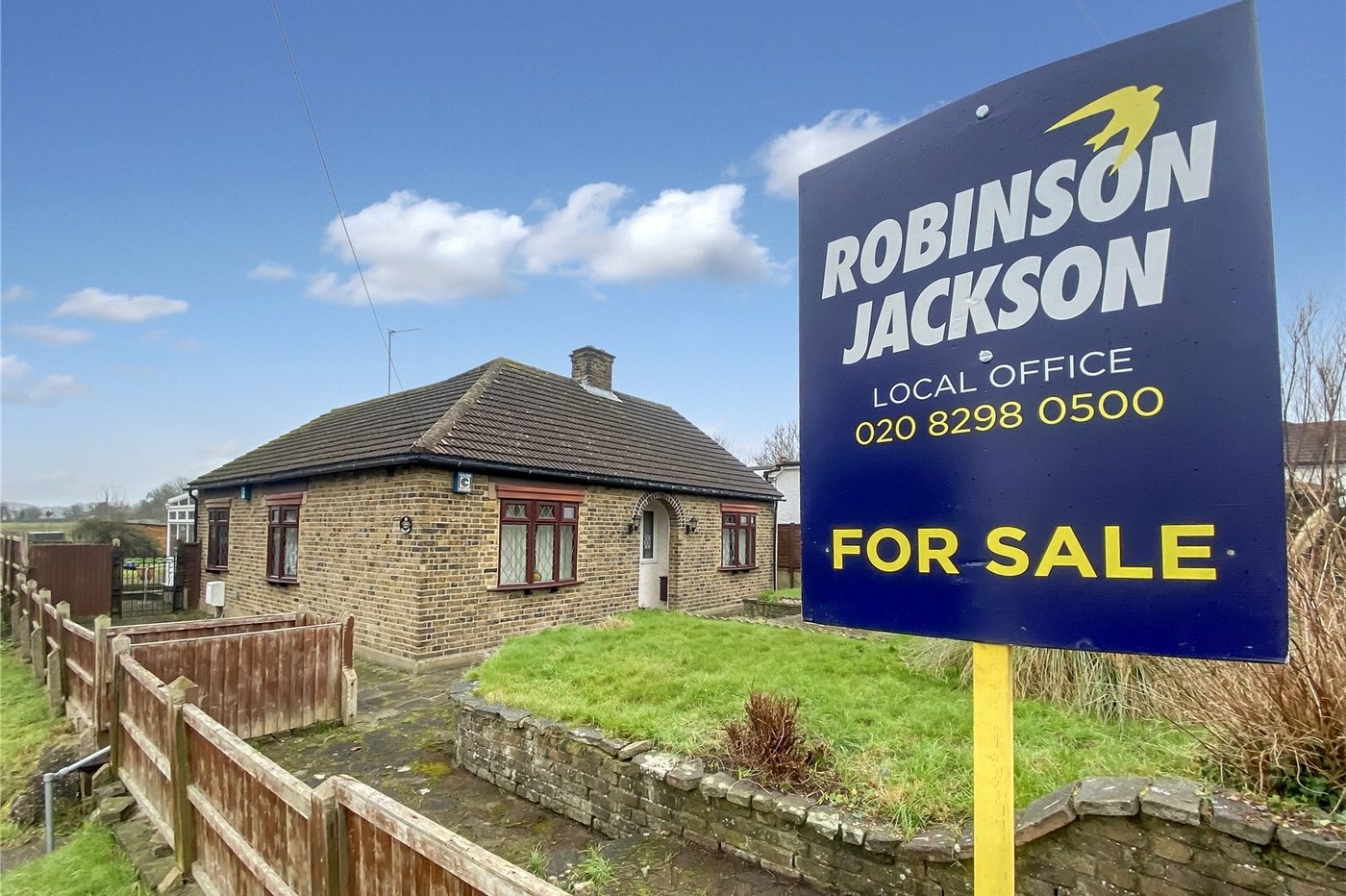 2 bedroom bungalow for sale in Sidcup | Robinson Jackson