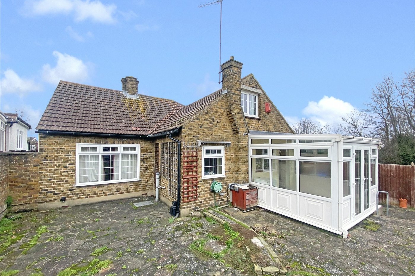 2 bedroom bungalow for sale in Sidcup | Robinson Jackson