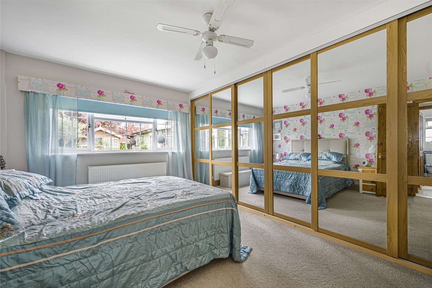 2 bedroom bungalow for sale in Cliffe | Robinson Michael & Jackson