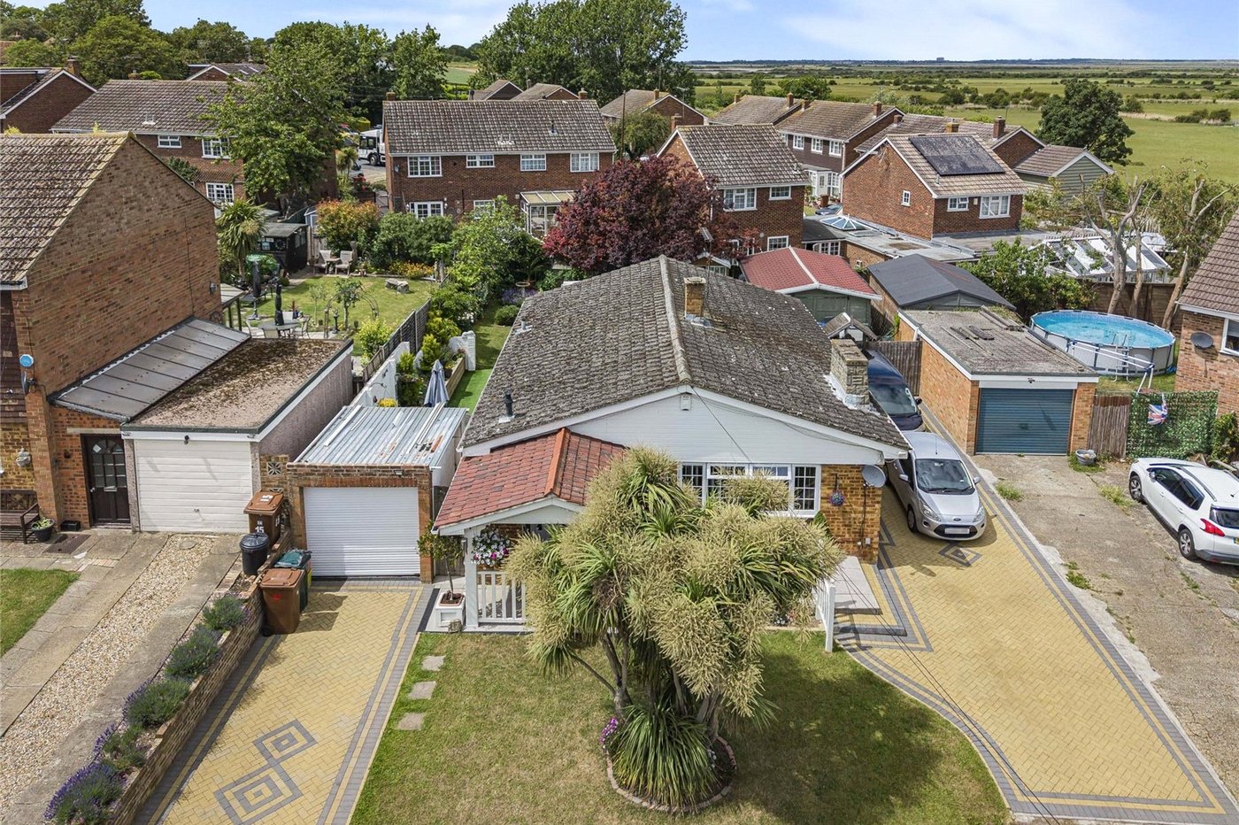 2 bedroom bungalow for sale in Cliffe | Robinson Michael & Jackson