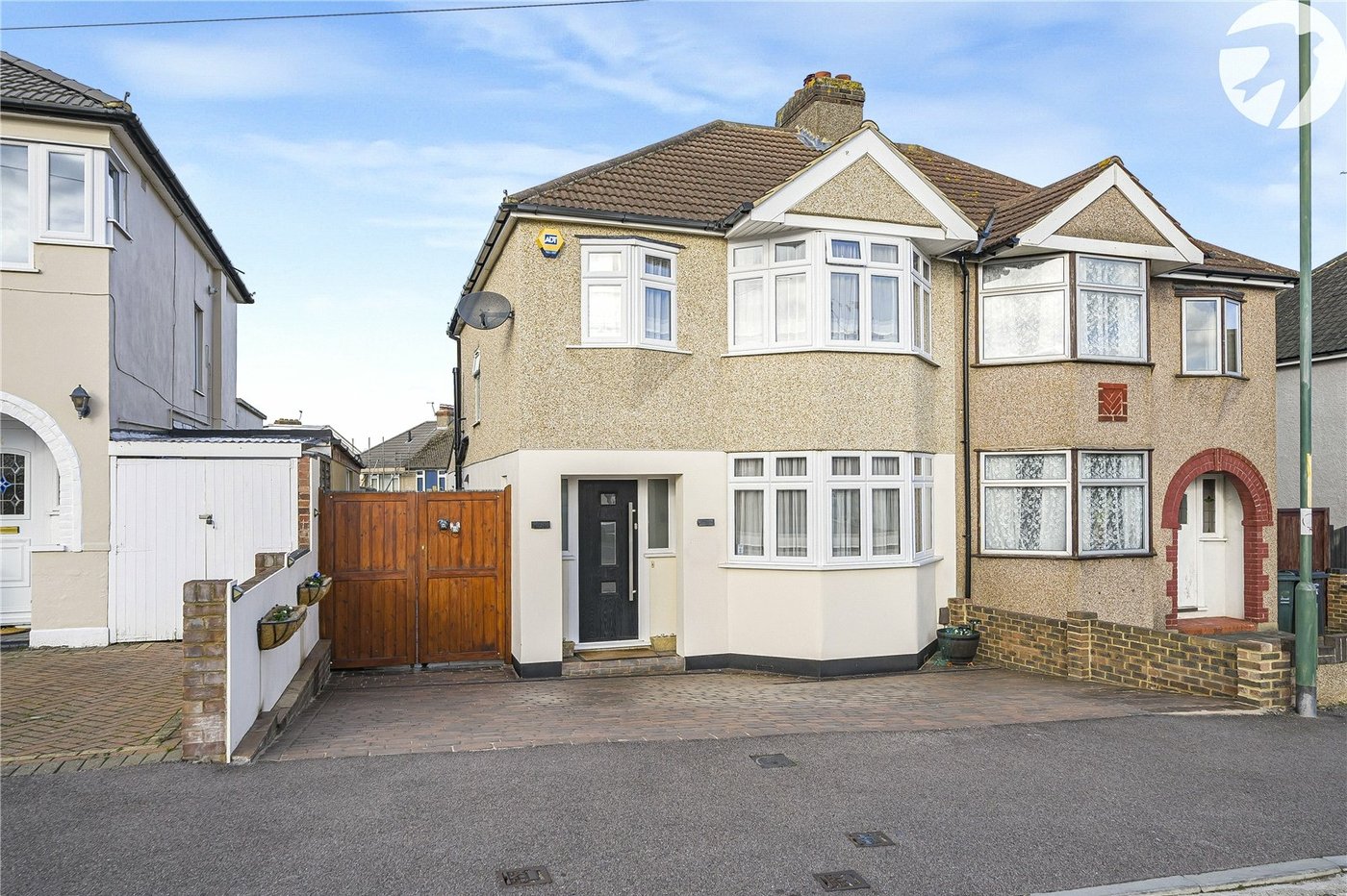 3 bedroom house for sale in West Dartford | Robinson Jackson