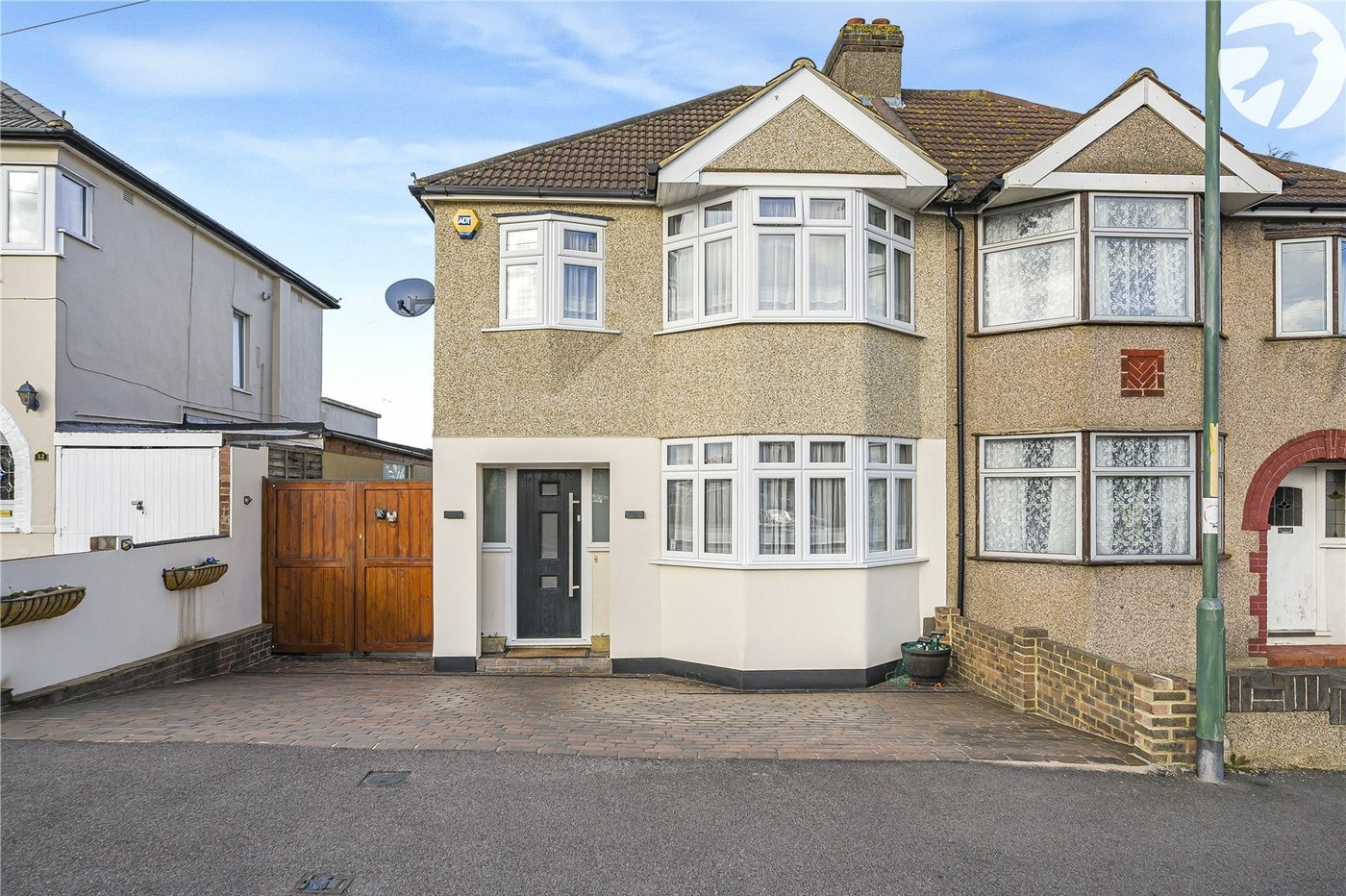 3 bedroom house for sale in West Dartford | Robinson Jackson