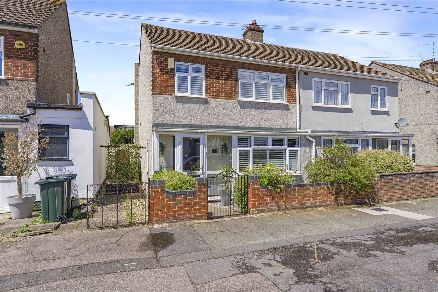 3 bedroom house for sale in West Dartford | Robinson Jackson