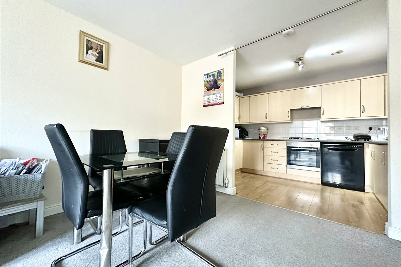 2 bedroom property for sale in Greenhithe | Robinson Jackson