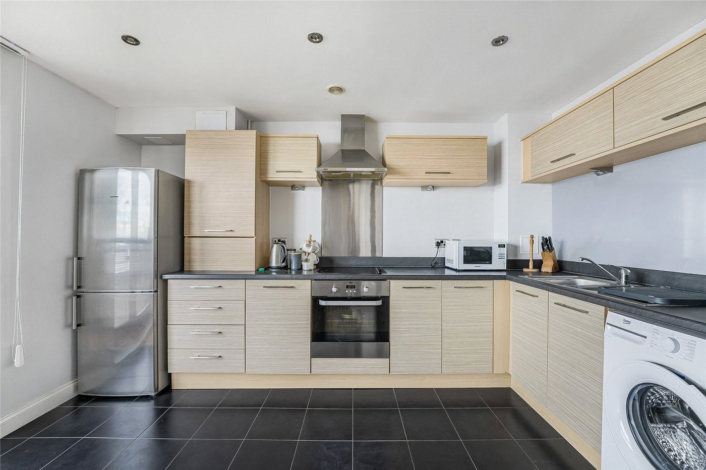 2 bedroom property for sale in Greenhithe | Robinson Jackson