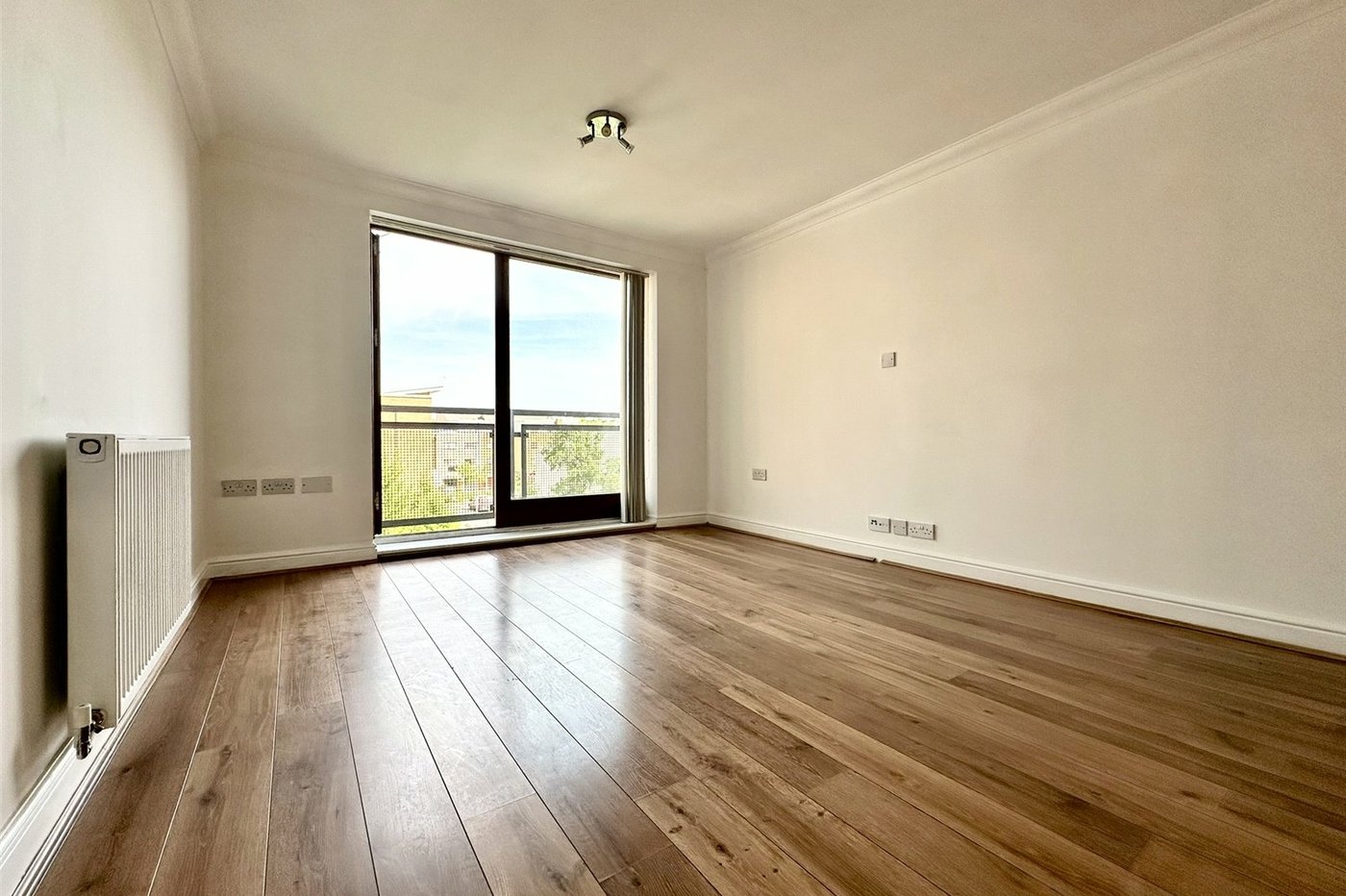 1 bedroom property for sale in Greenhithe | Robinson Jackson