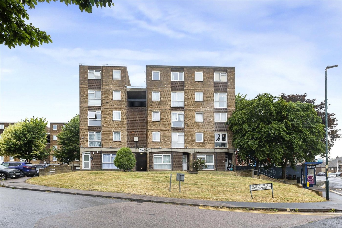 3 bedroom property for sale in Rochester | Robinson Michael & Jackson