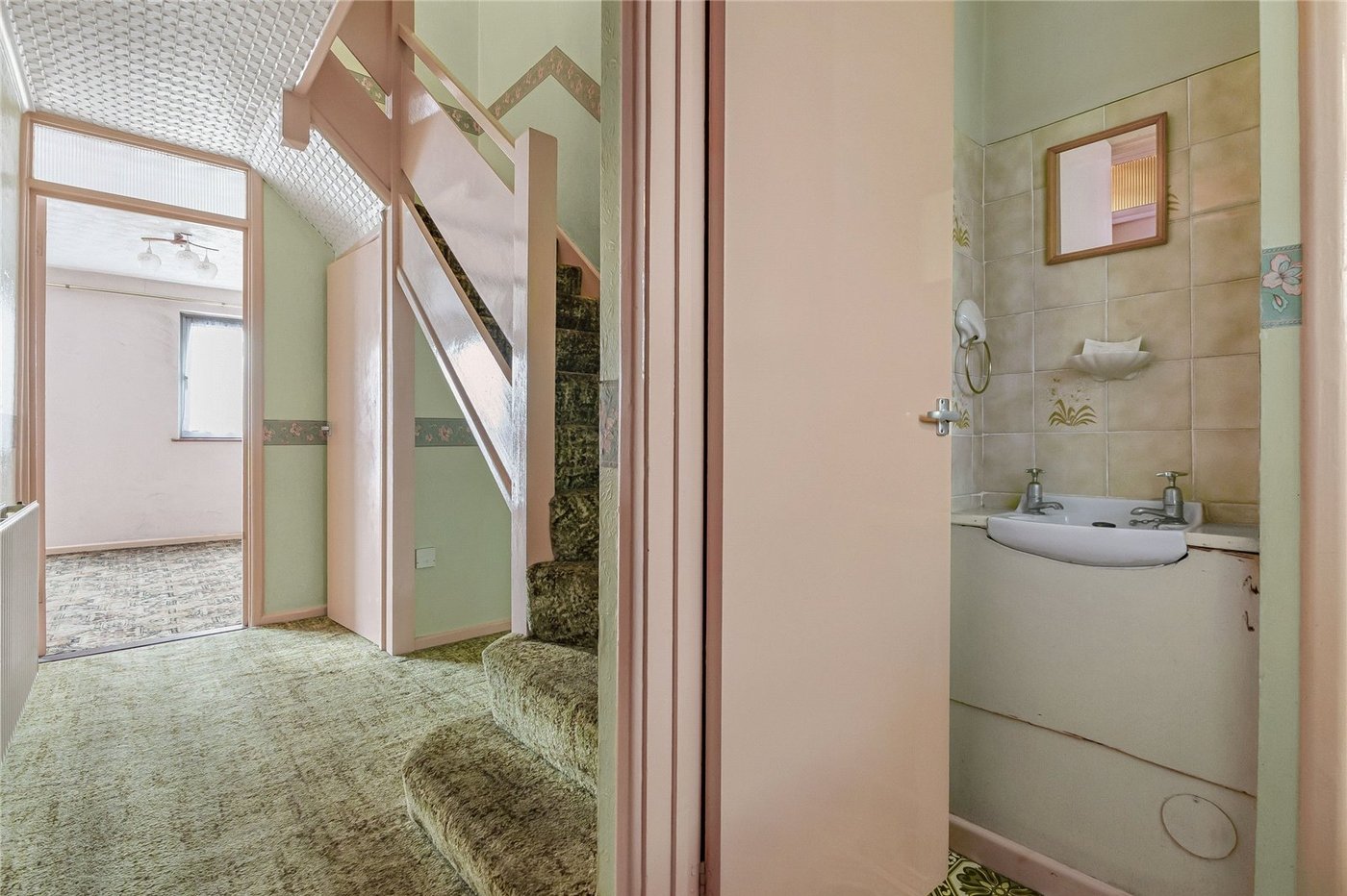 3 bedroom property for sale in Rochester | Robinson Michael & Jackson
