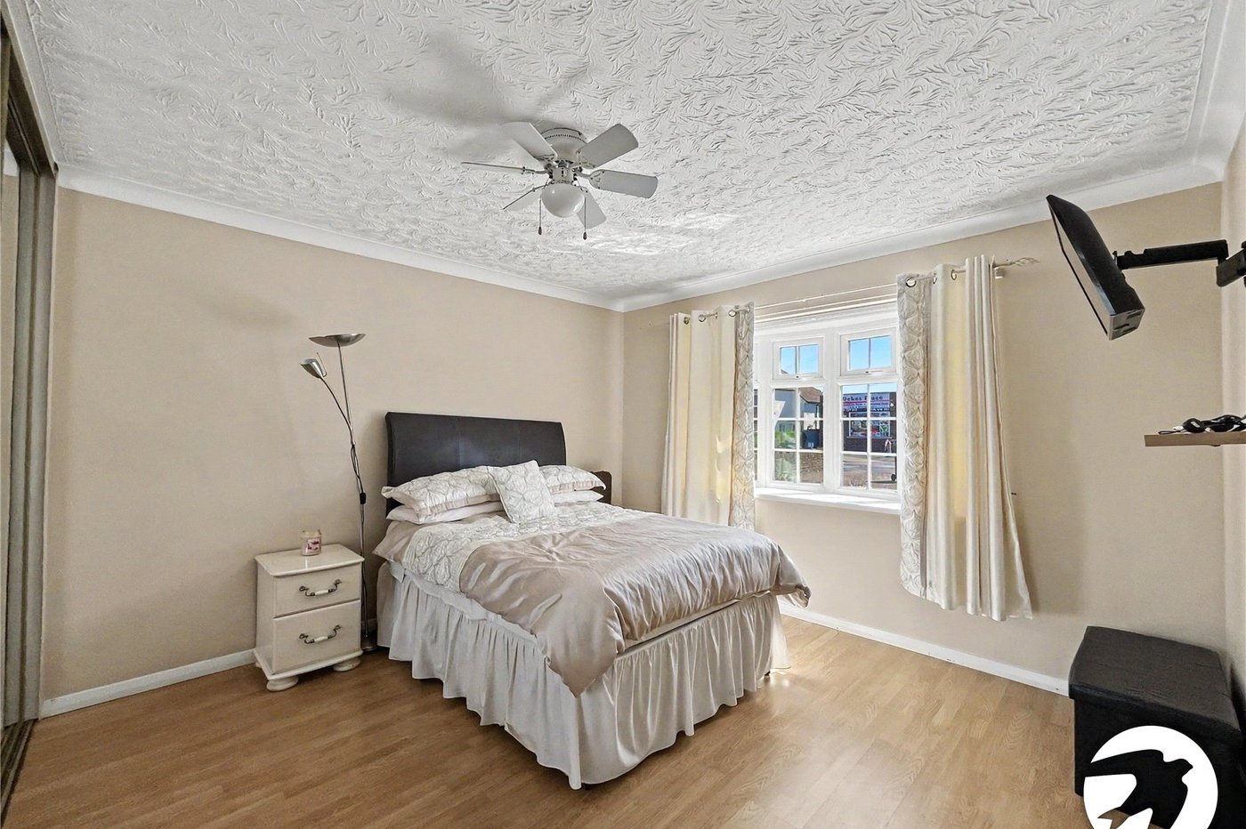 1 bedroom bungalow for sale in Sittingbourne | Robinson Michael & Jackson