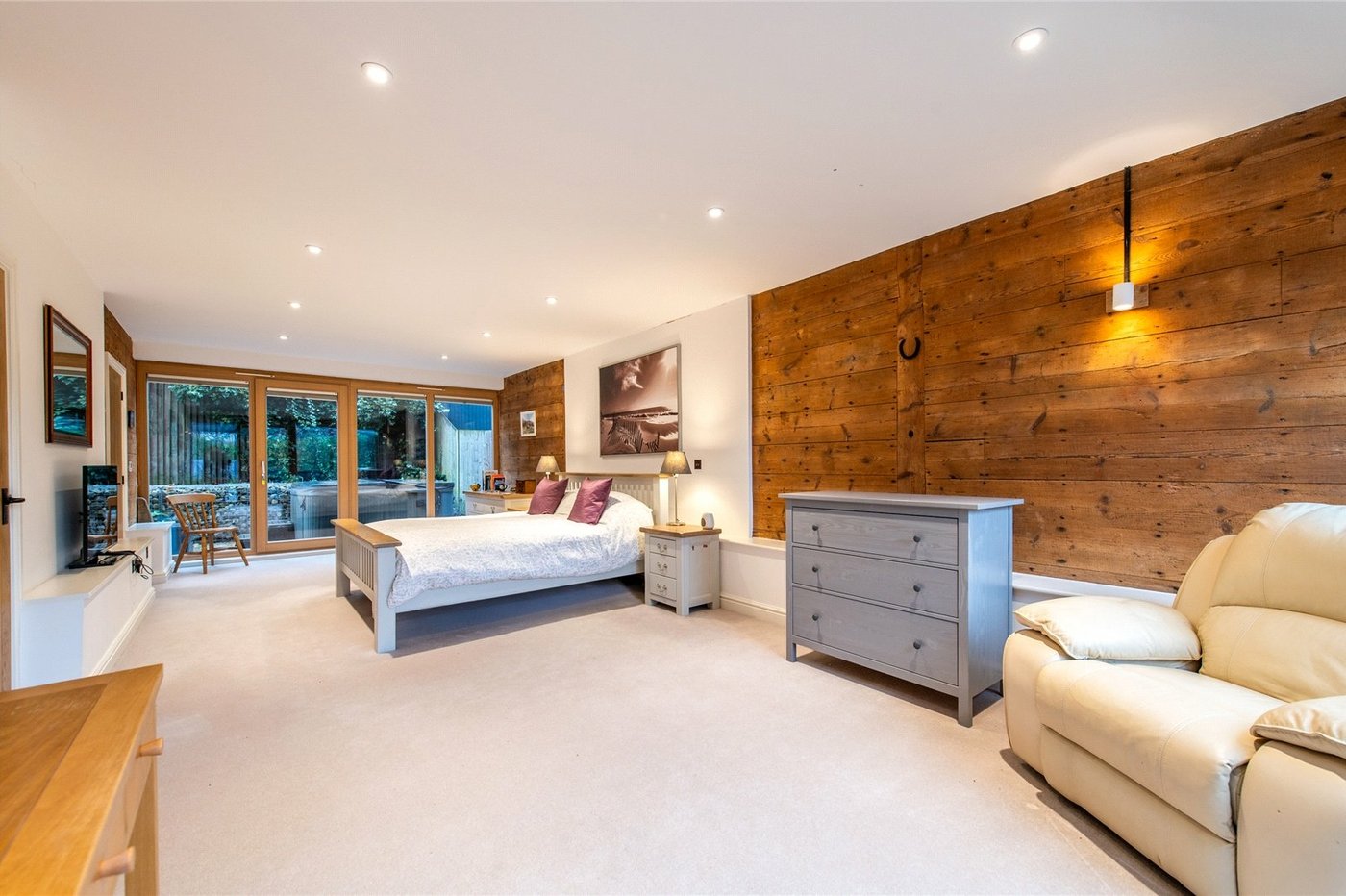 4 bedroom property for sale in Gravesend | Robinson Michael & Jackson