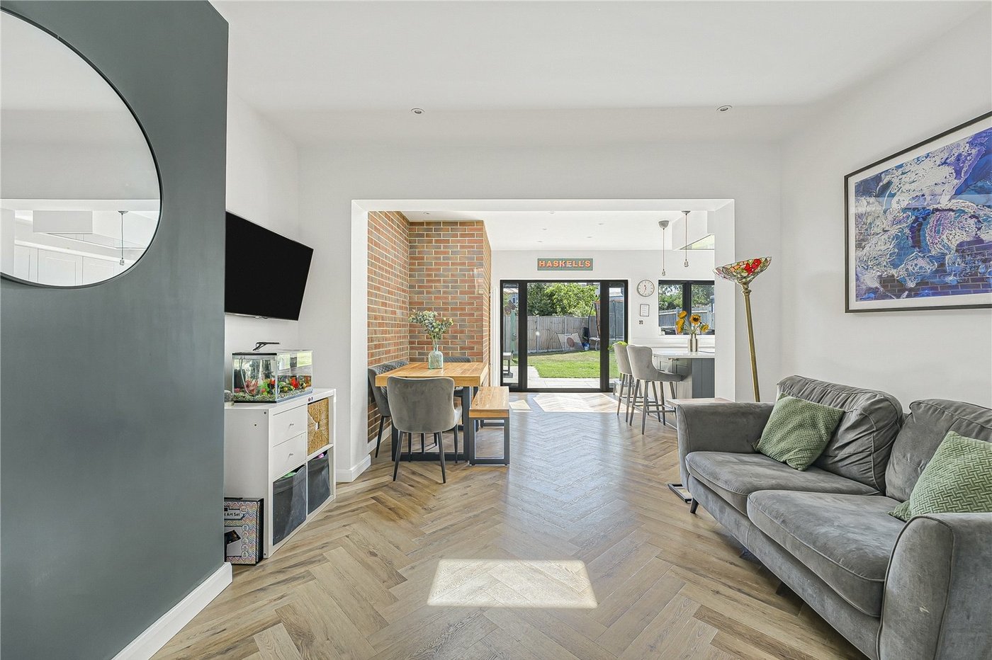 5 bedroom house for sale in South Welling | Robinson Jackson