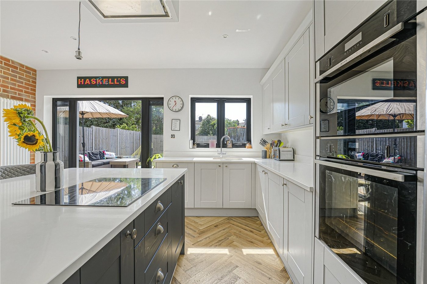 5 bedroom house for sale in South Welling | Robinson Jackson