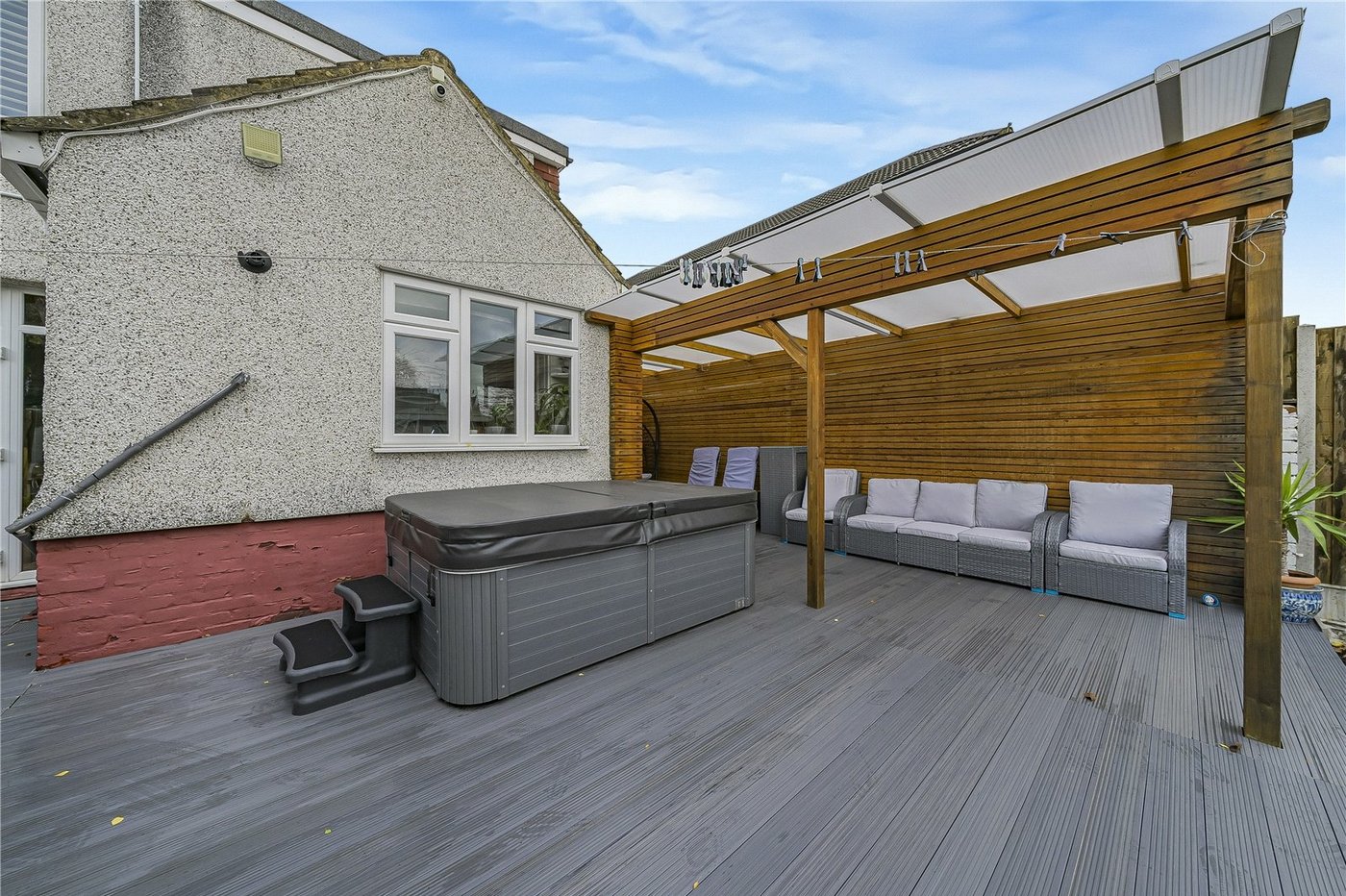 5 bedroom house for sale in South Welling | Robinson Jackson