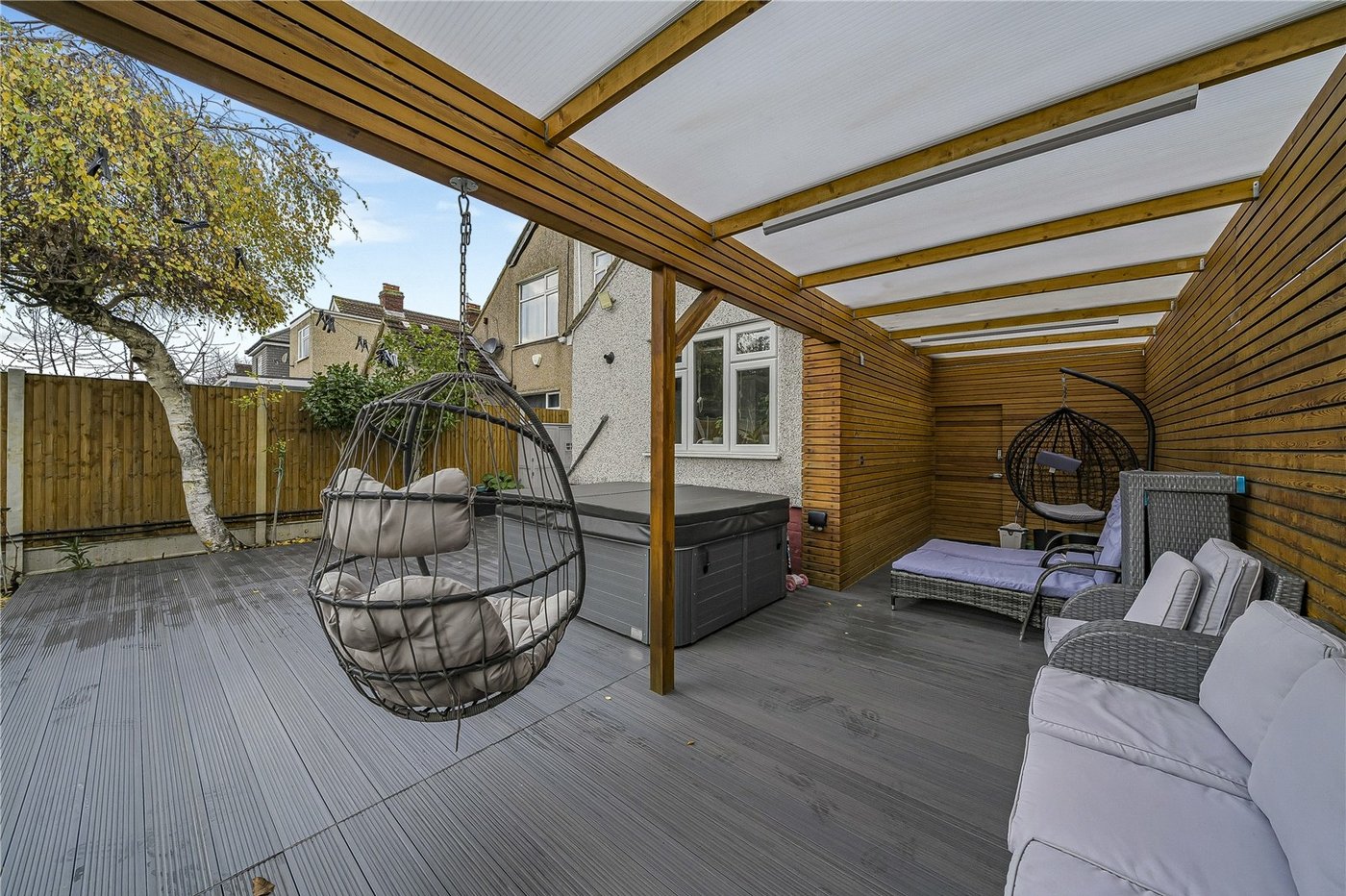 5 bedroom house for sale in South Welling | Robinson Jackson