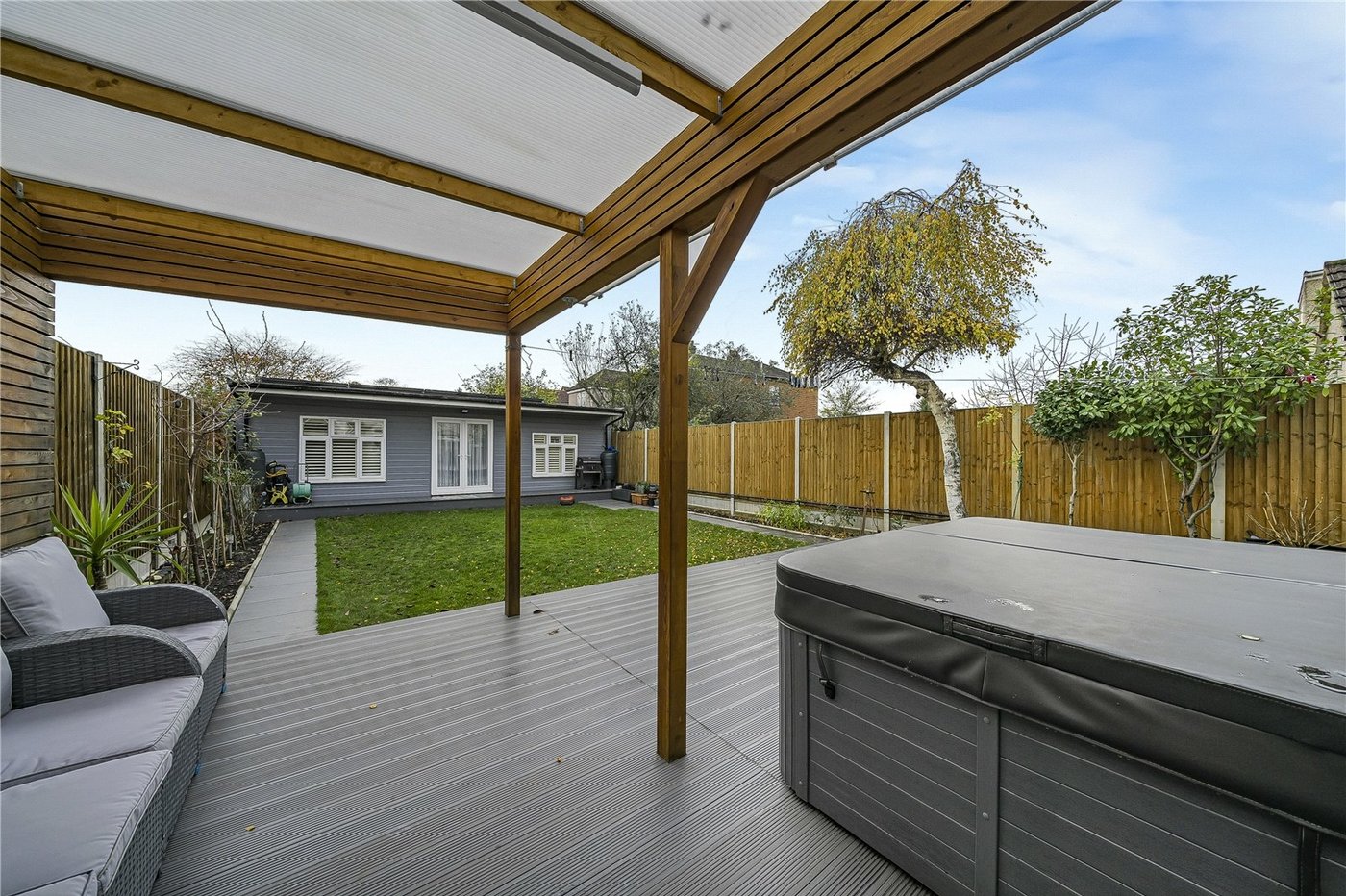 5 bedroom house for sale in South Welling | Robinson Jackson