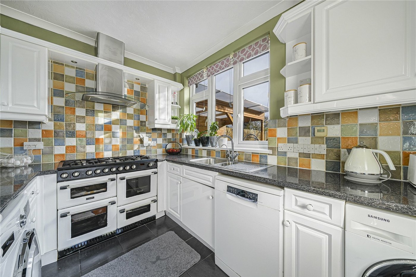 5 bedroom house for sale in South Welling | Robinson Jackson