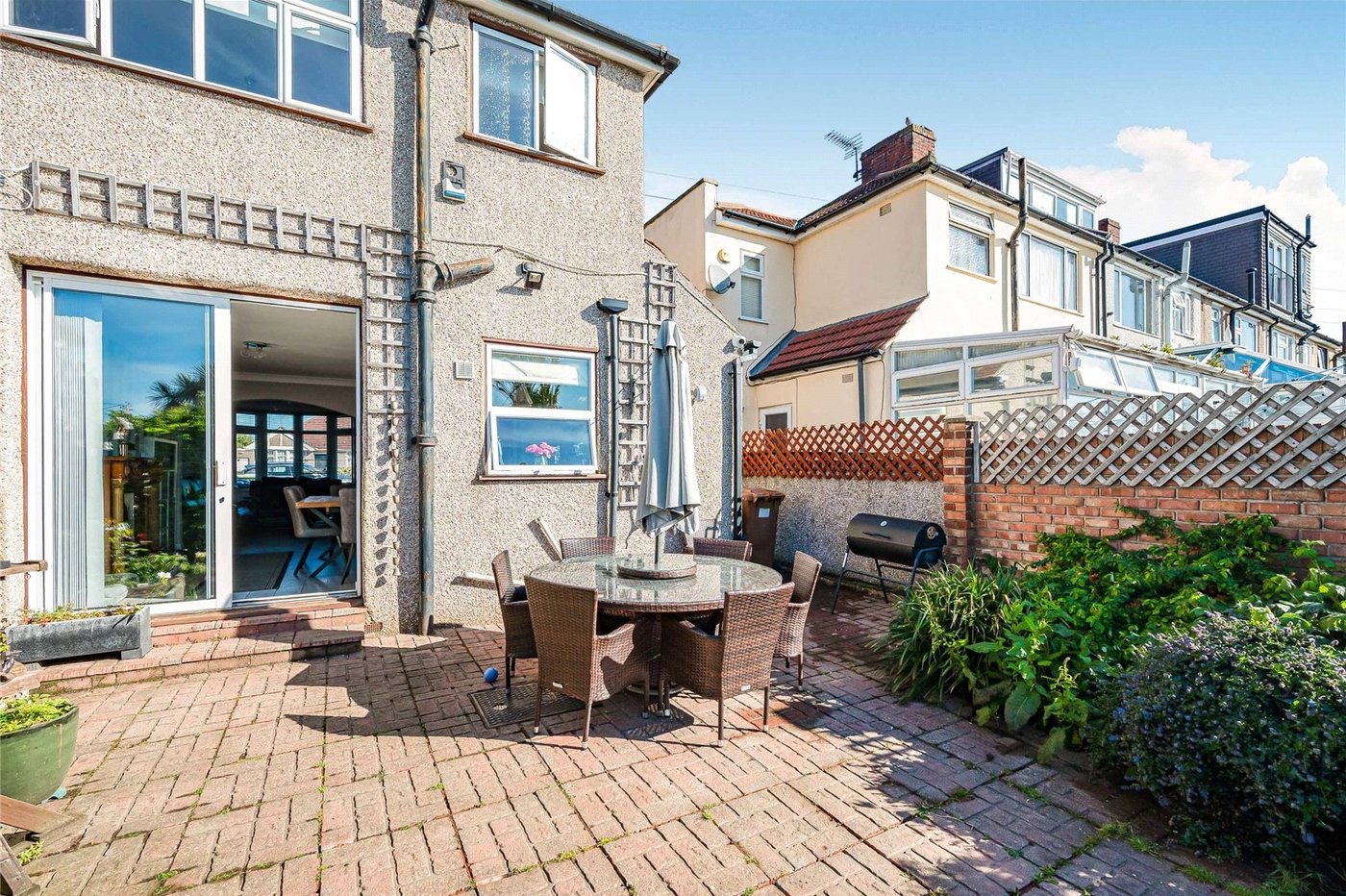 3 bedroom house for sale in South Welling | Robinson Jackson