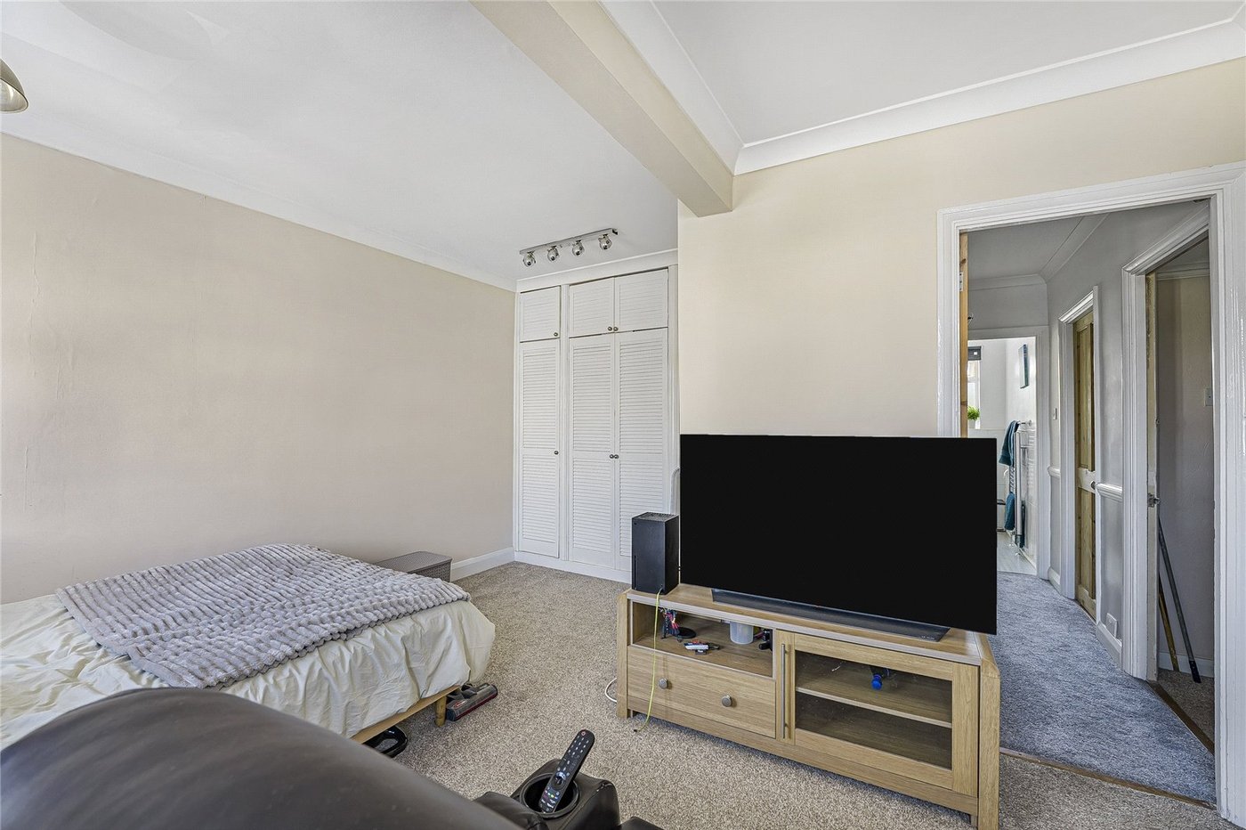 5 bedroom house for sale in Welling | Robinson Jackson