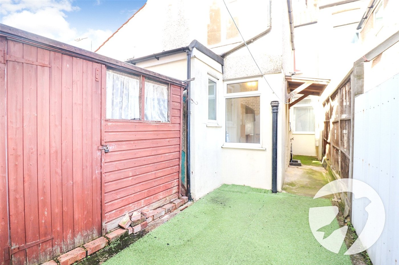 3 bedroom house for sale in Erith | Robinson Jackson