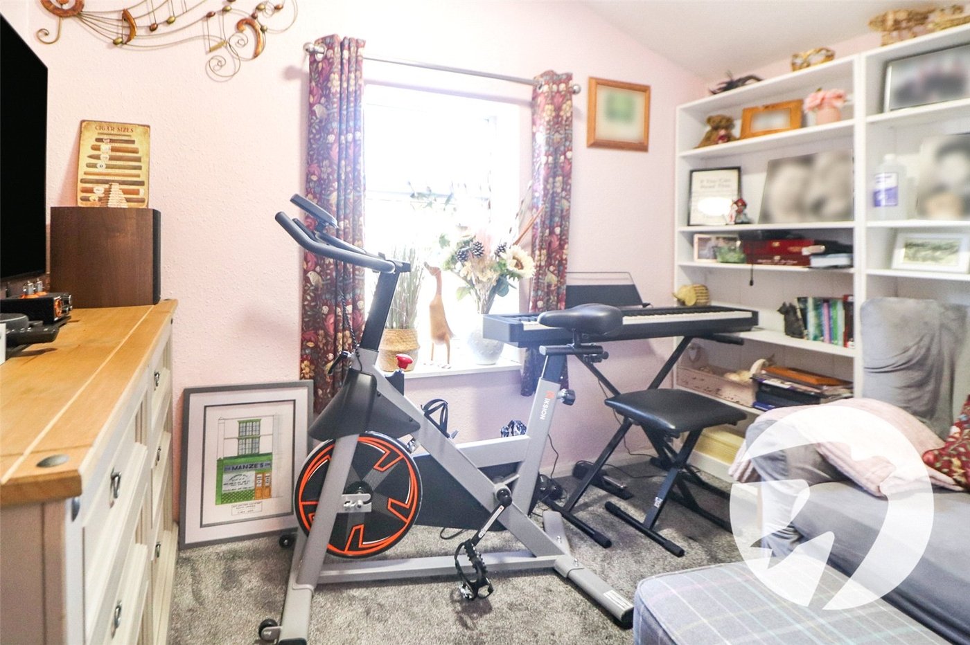 3 bedroom house for sale in Erith | Robinson Jackson