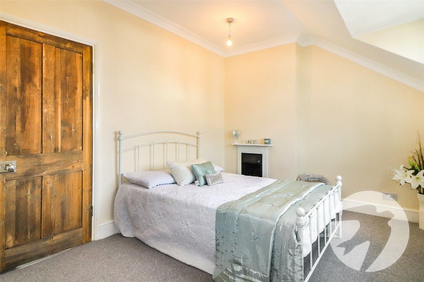 2 bedroom house for sale in Northumberland Heath | Robinson Jackson