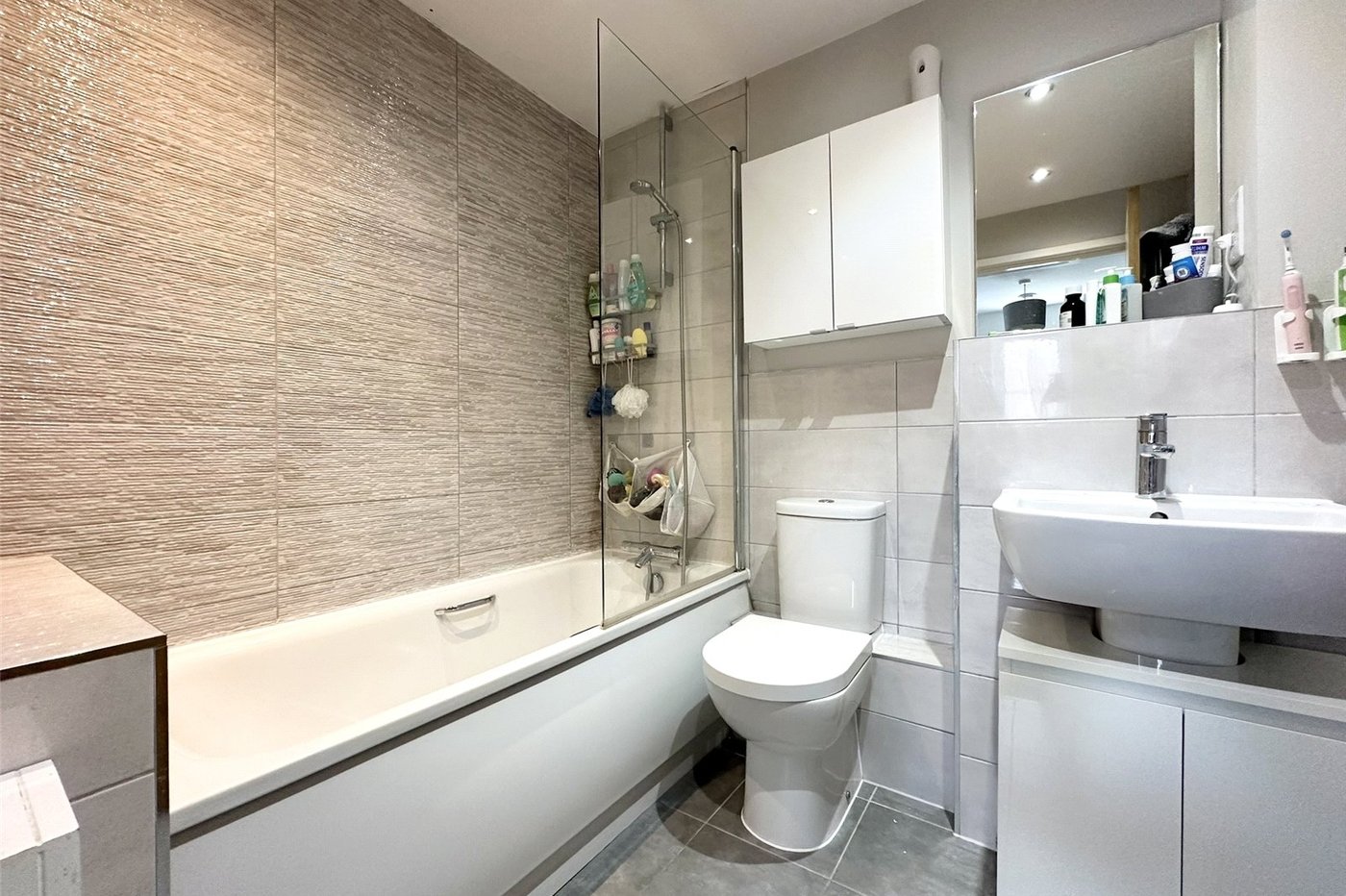3 bedroom house for sale in Greenhithe | Robinson Jackson