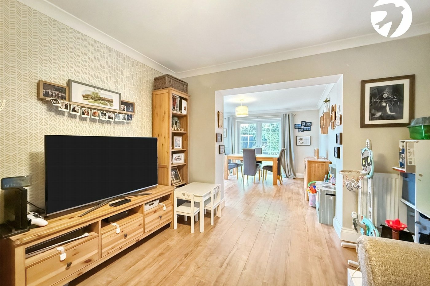 3 bedroom bungalow for sale in Hextable | Robinson Jackson