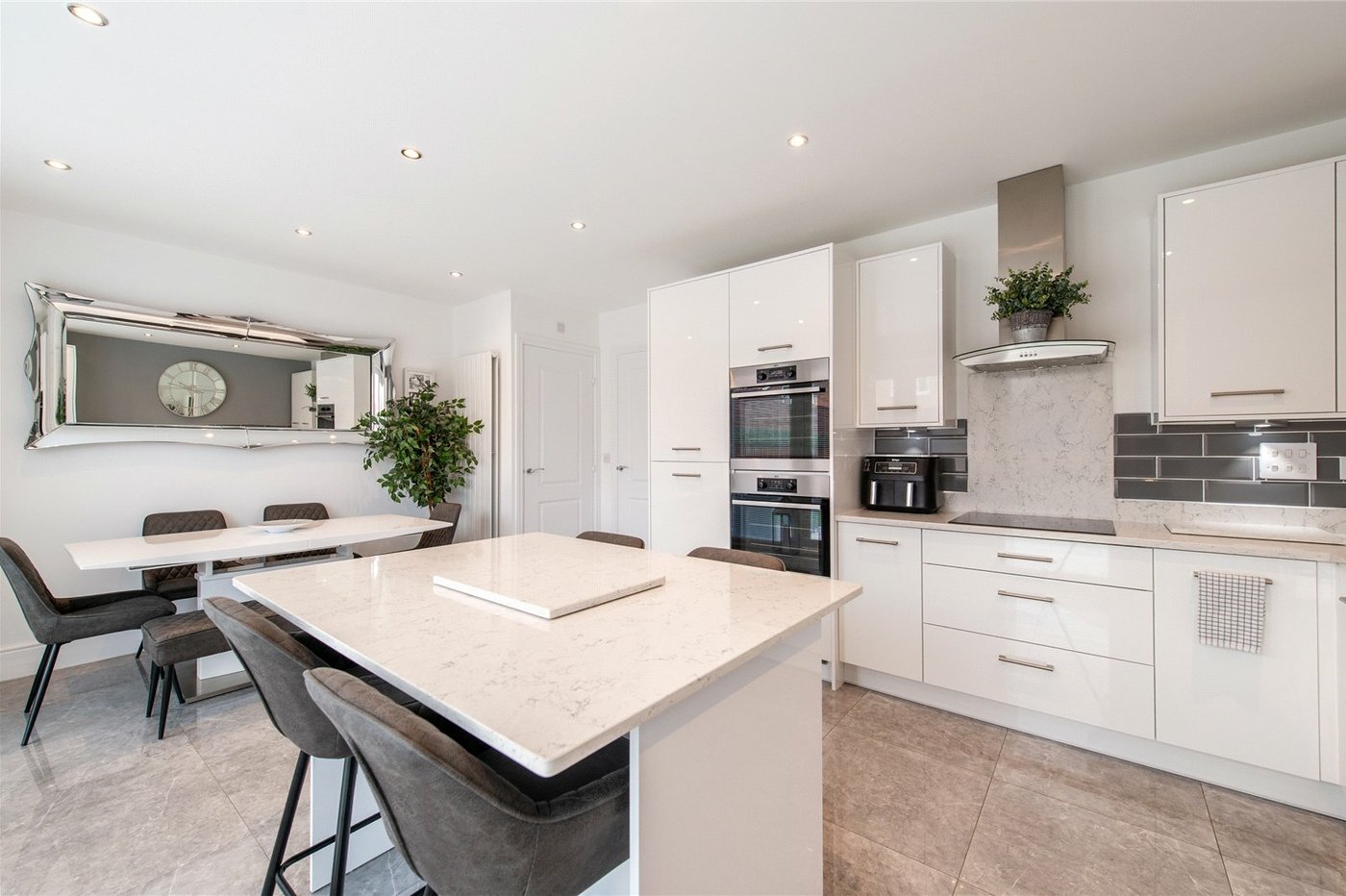 3 bedroom house for sale in Rochester | Robinson Michael & Jackson