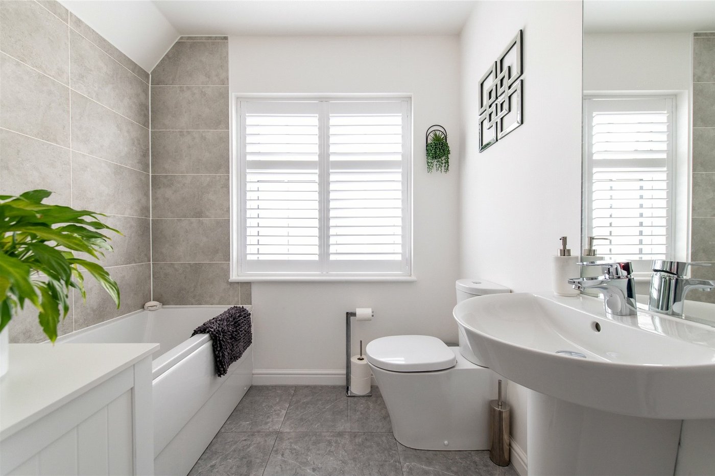 3 bedroom house for sale in Rochester | Robinson Michael & Jackson