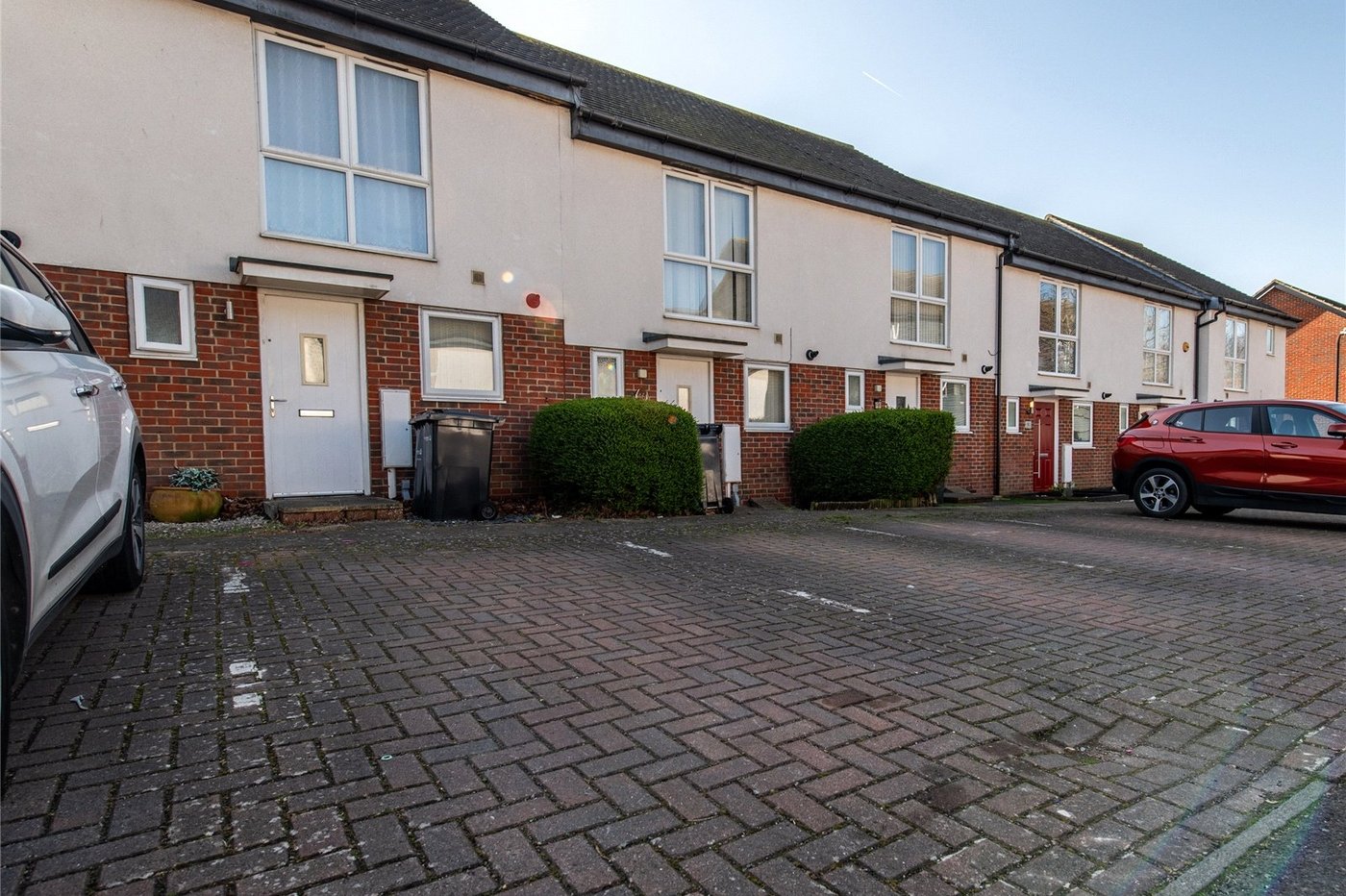 2 bedroom house for sale in Gravesend | Robinson Michael & Jackson