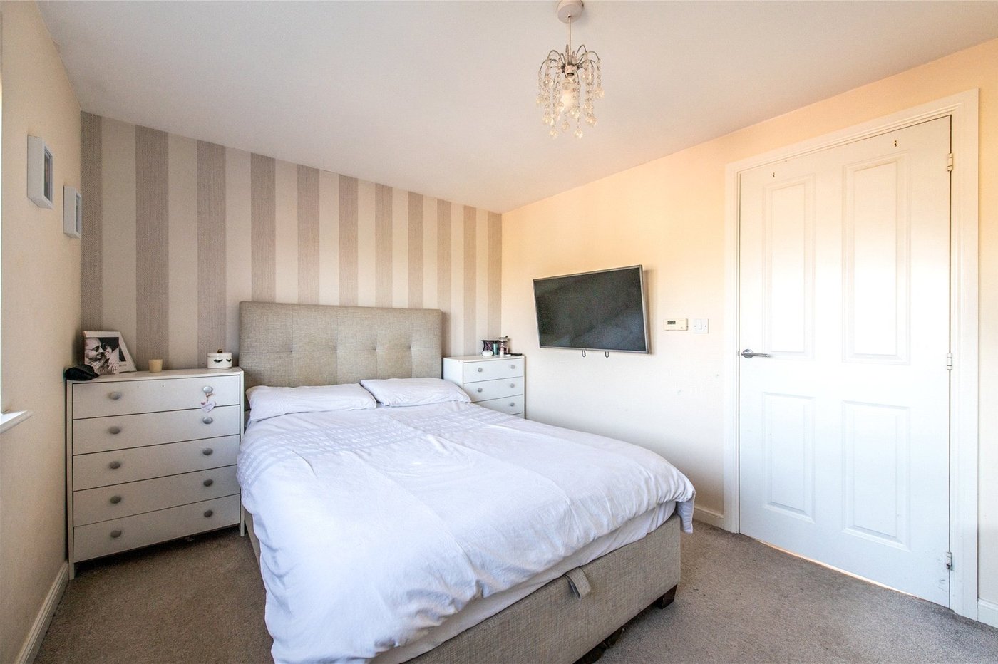 2 bedroom house for sale in Gravesend | Robinson Michael & Jackson