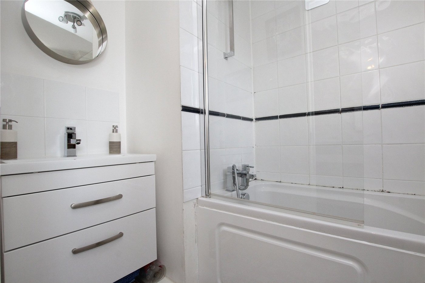 2 bedroom house for sale in Thamesmead | Robinson Jackson