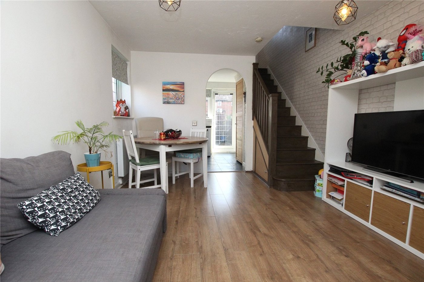 2 bedroom house for sale in Thamesmead | Robinson Jackson