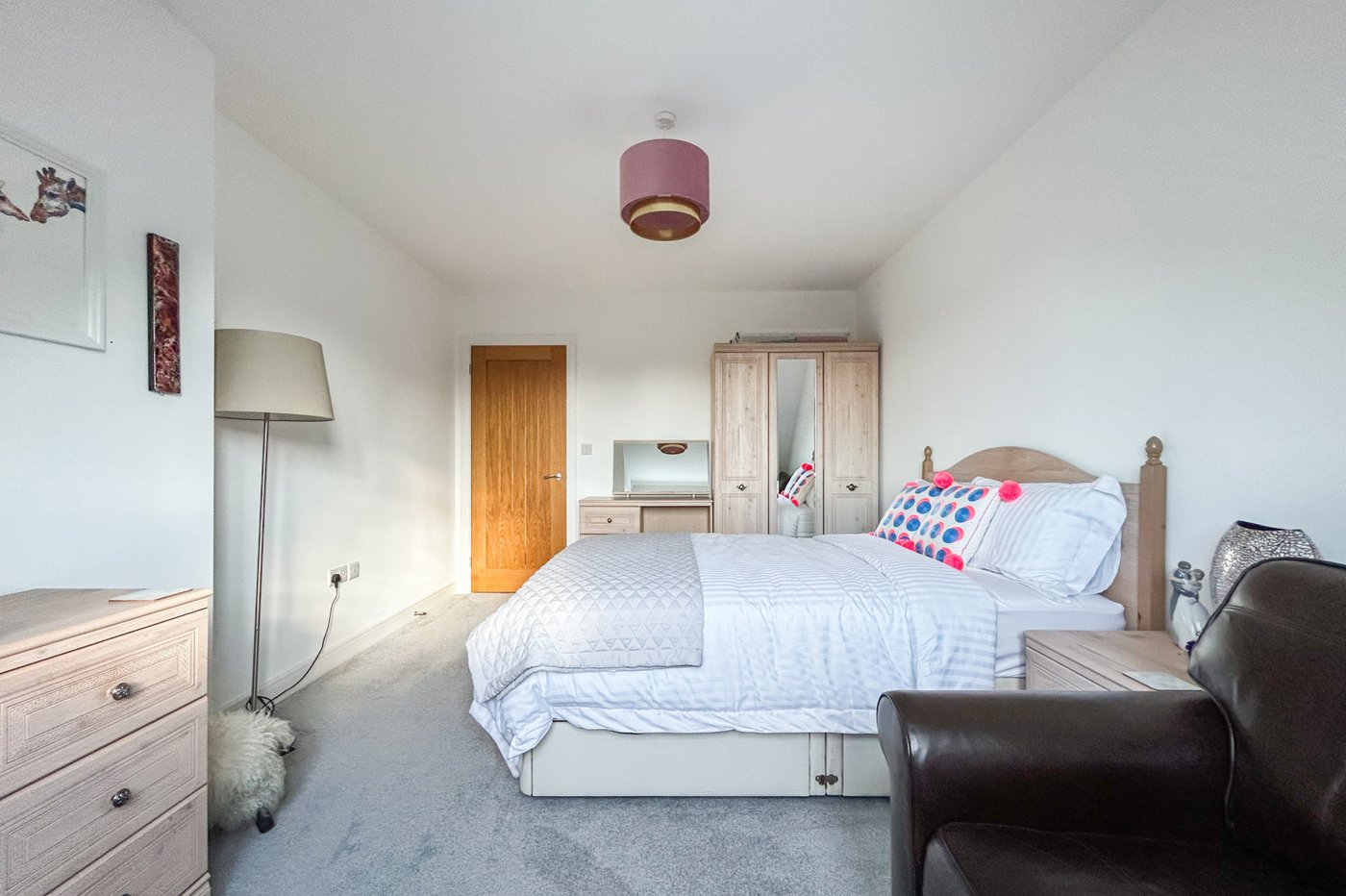 4 bedroom house for sale in Rainham | Robinson Michael & Jackson