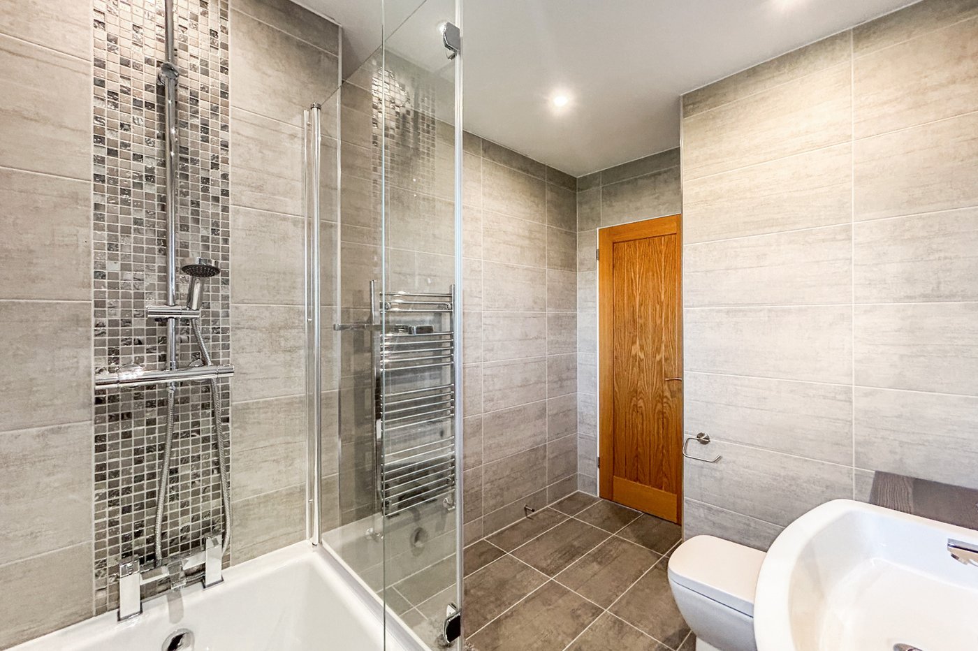 4 bedroom house for sale in Rainham | Robinson Michael & Jackson