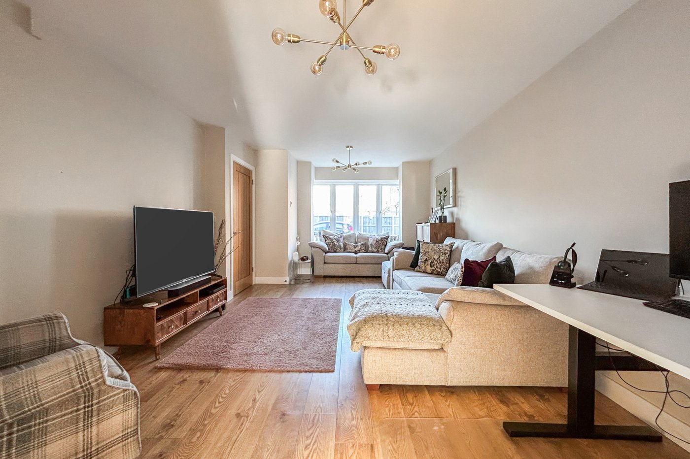 4 bedroom house for sale in Rainham | Robinson Michael & Jackson