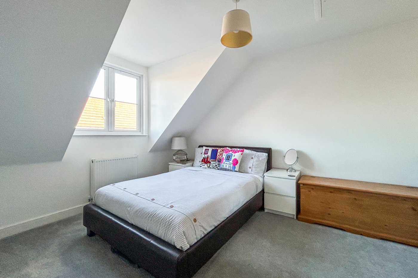 4 bedroom house for sale in Rainham | Robinson Michael & Jackson