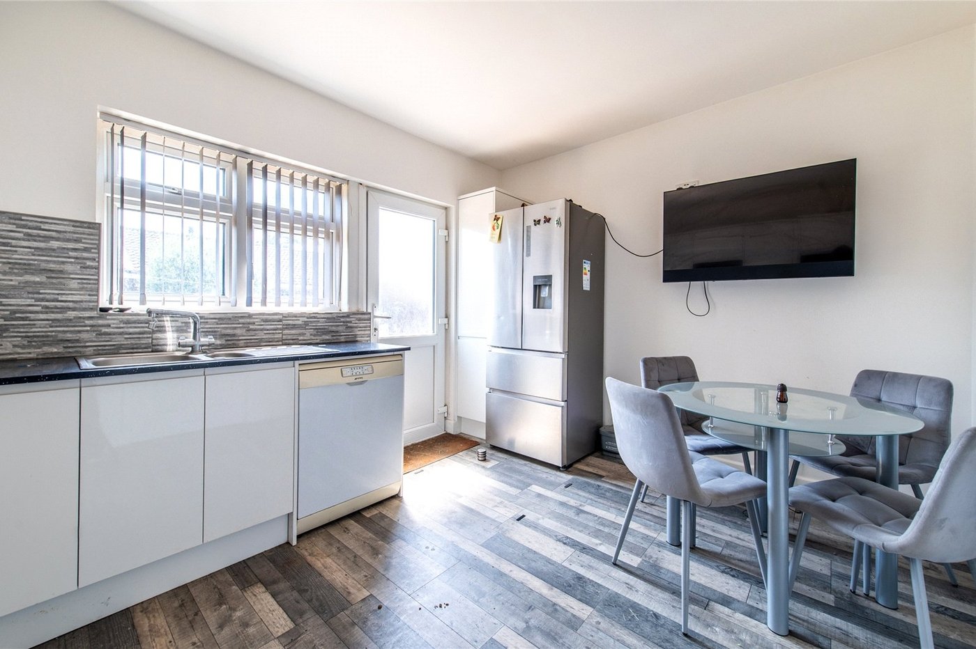 2 bedroom bungalow for sale in Leysdown-on-Sea | Robinson Michael & Jackson