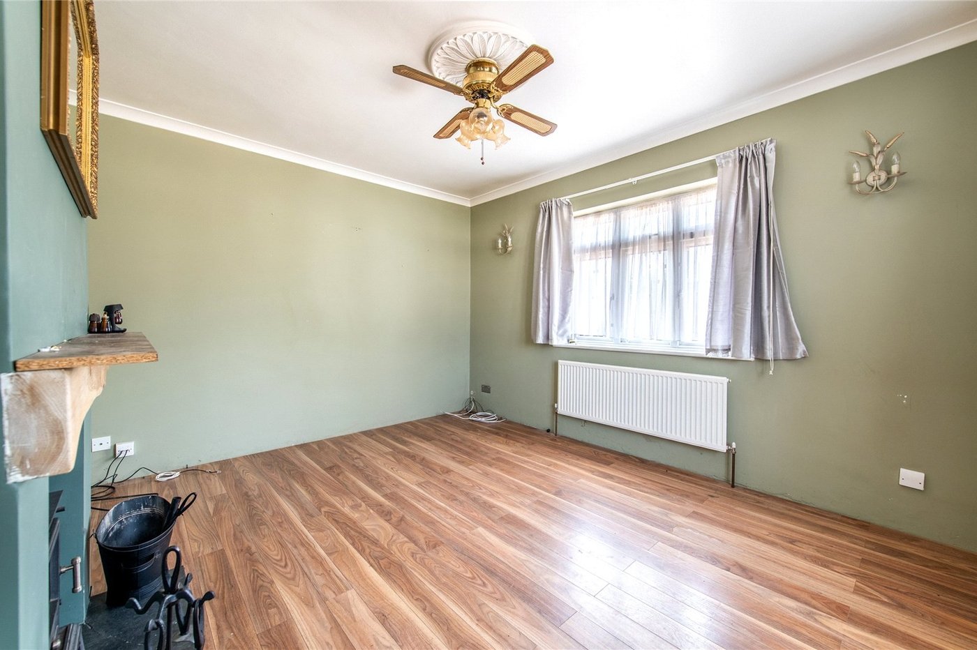 2 bedroom bungalow for sale in Leysdown-on-Sea | Robinson Michael & Jackson