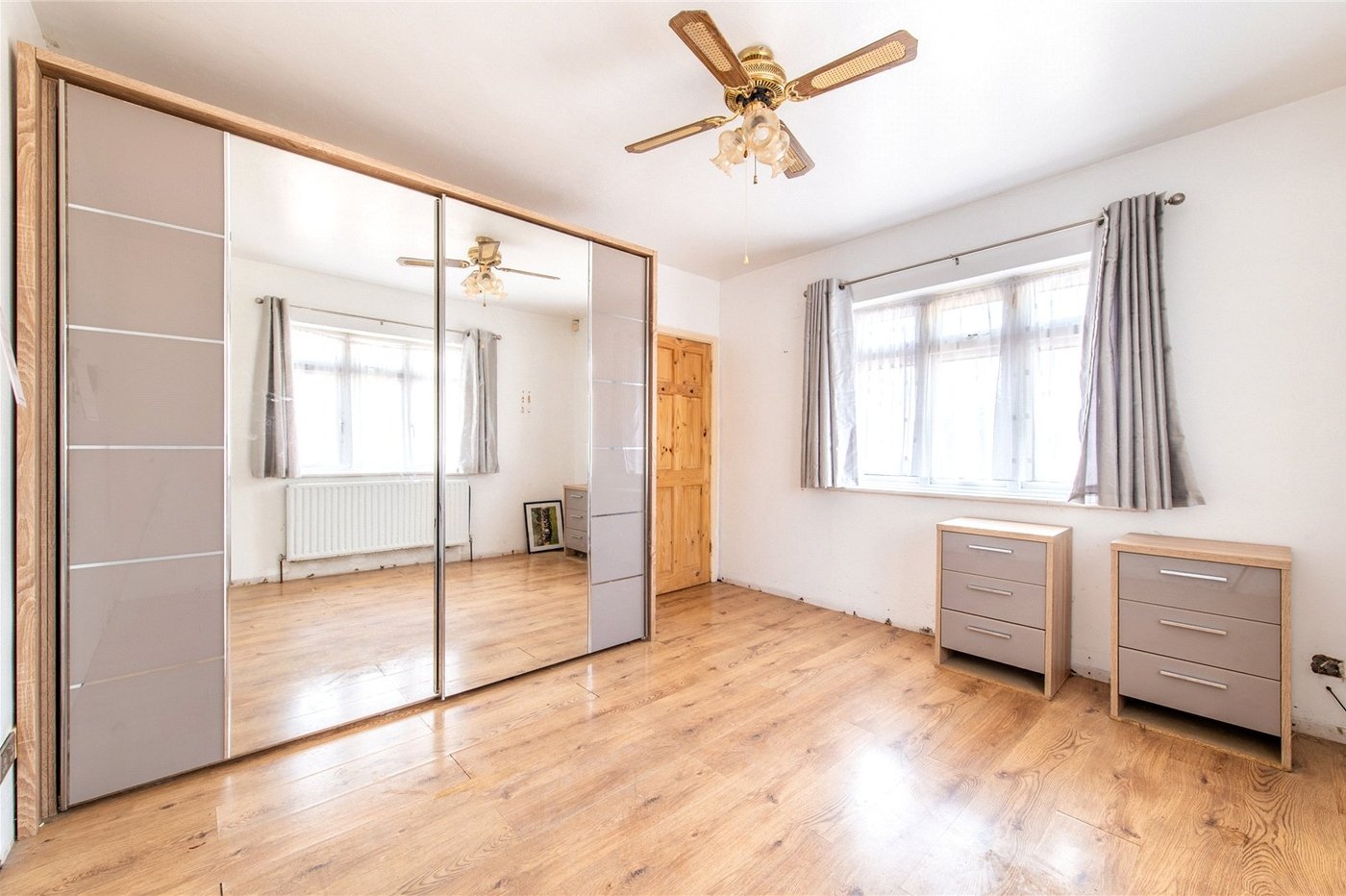 2 bedroom bungalow for sale in Leysdown-on-Sea | Robinson Michael & Jackson