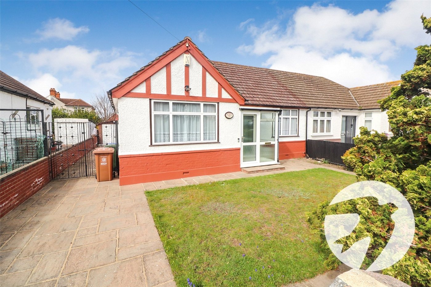 2 bedroom bungalow for sale in Erith | Robinson Jackson