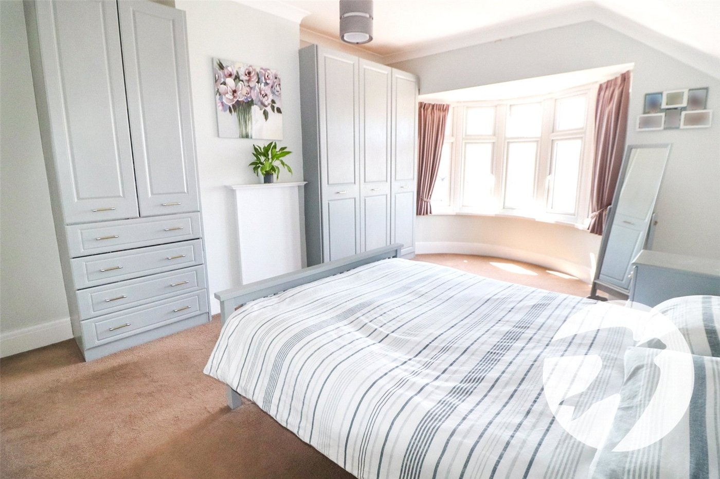 3 bedroom house for sale in Erith | Robinson Jackson
