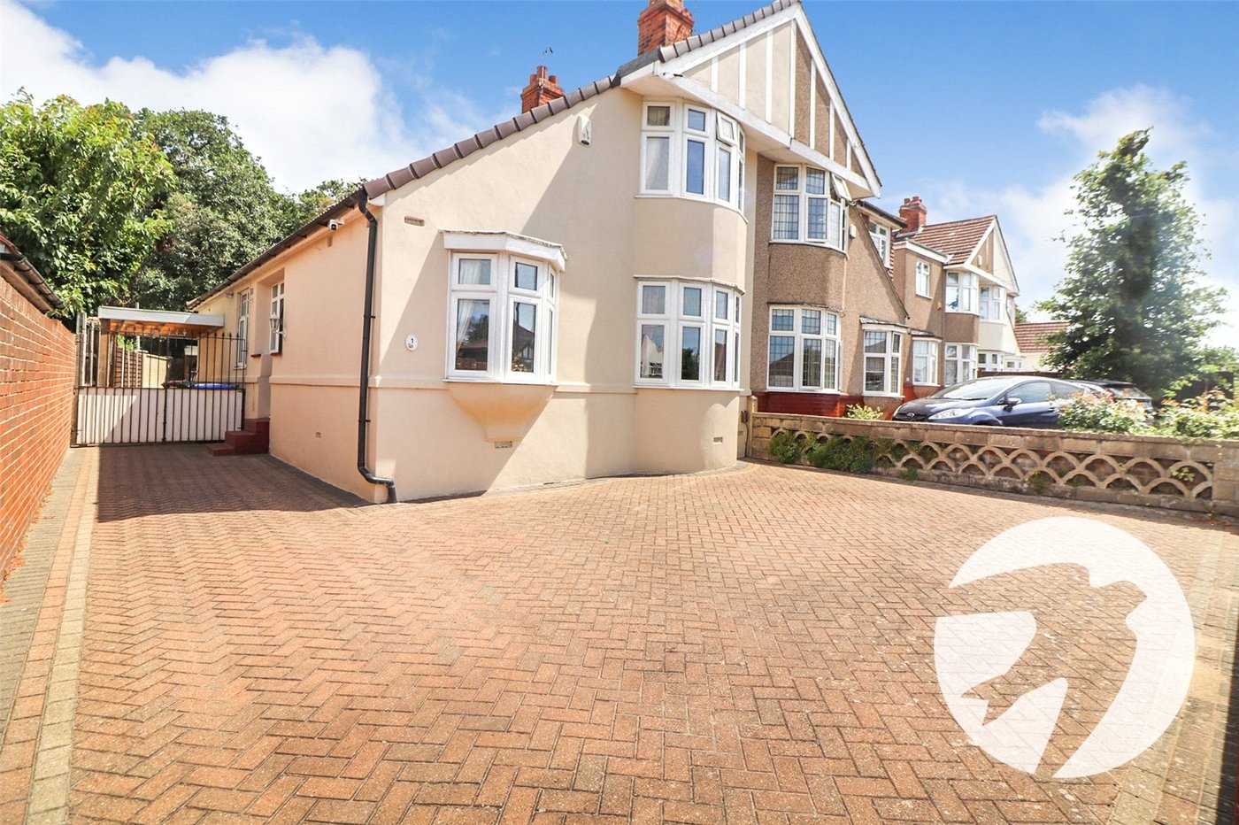 3 bedroom house for sale in Erith | Robinson Jackson