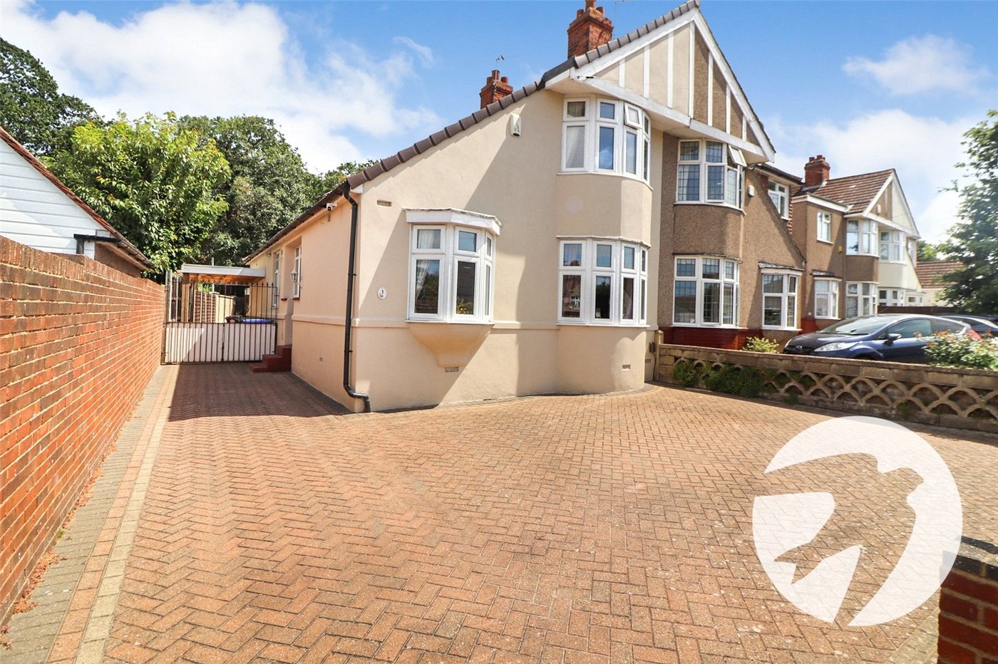 3 bedroom house for sale in Erith | Robinson Jackson